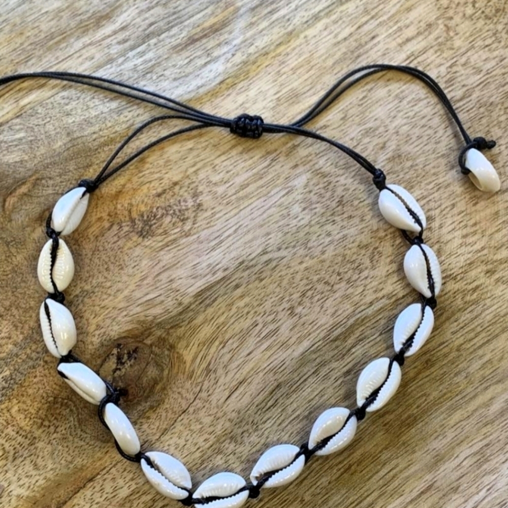 Seashell Necklace Choker Cowrie Summer Hawaiian Style Braided Natural Shell Puka